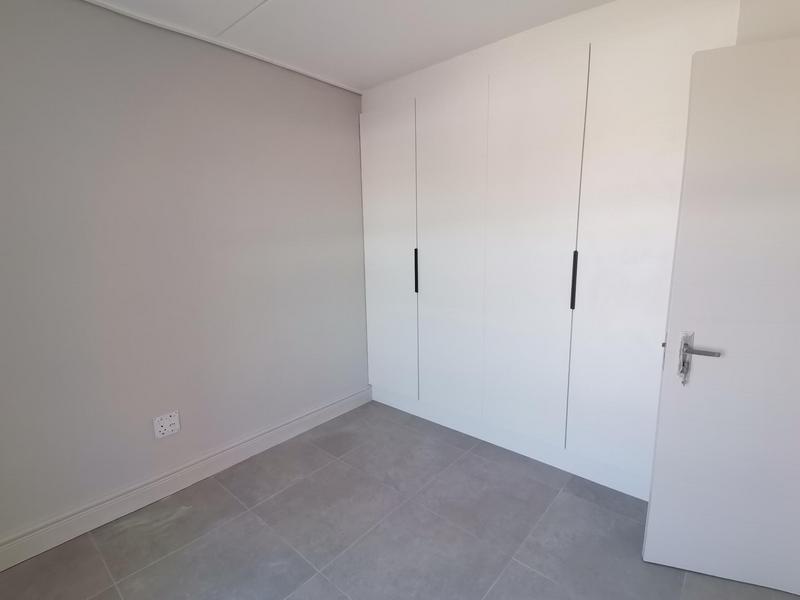 To Let 2 Bedroom Property for Rent in Clamhall Western Cape